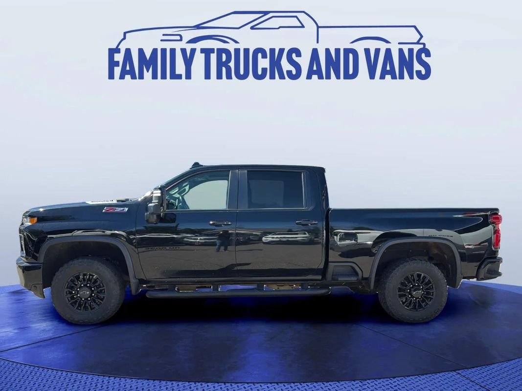 Used 2022 Chevrolet Silverado 2500 LTZ w/ LTZ Plus Package AWD/4WD image 2