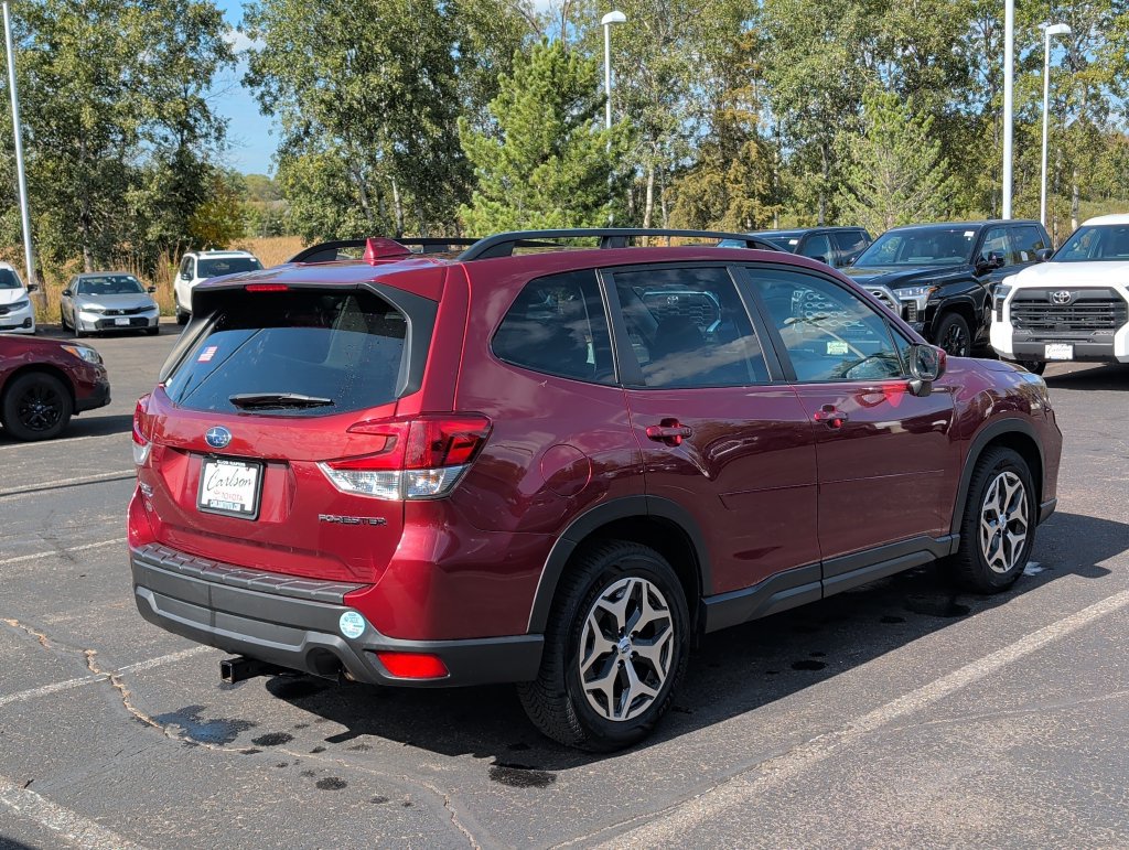 Used 2021 Subaru Forester Premium AWD/4WD image 4