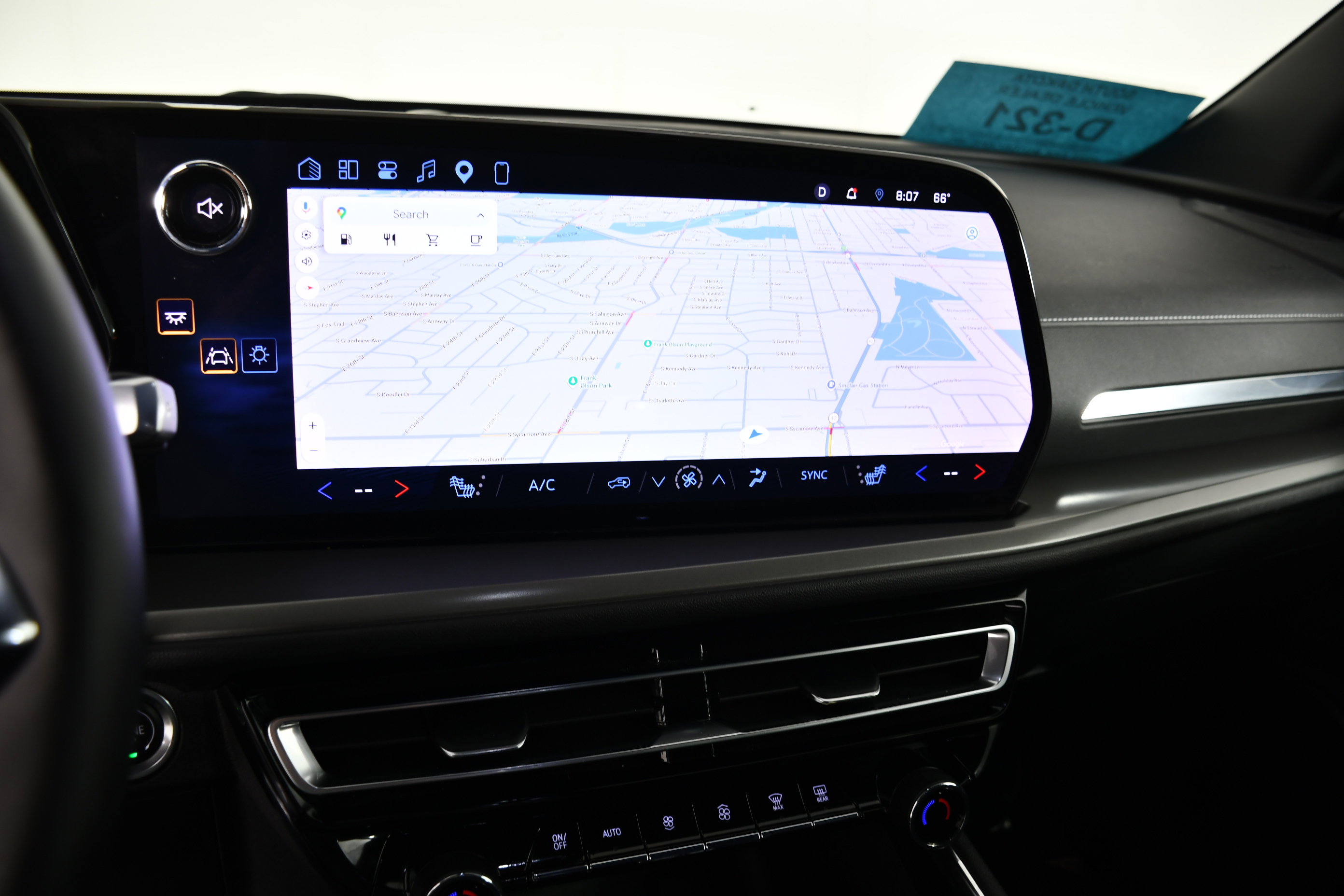 Used 2026 Chevrolet Traverse LT image 26