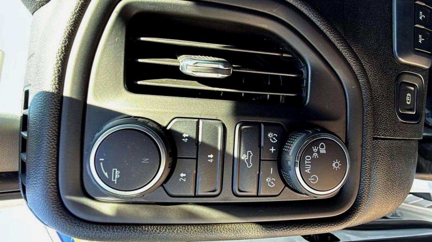 Used 2022 Chevrolet Silverado 2500 W/T w/ WT Fleet Convenience Package AWD/4WD image 13