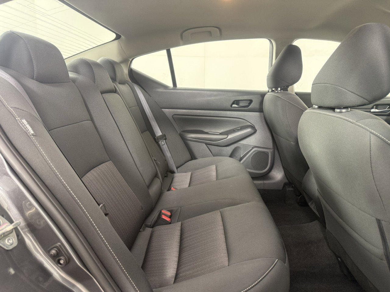 Used 2025 Nissan Altima 2.5 SV image 13