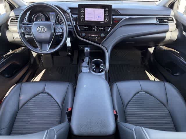 Used 2022 Toyota Camry SE FWD image 12
