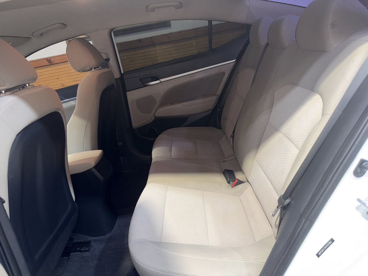 Used 2019 Hyundai Elantra SEL FWD image 24