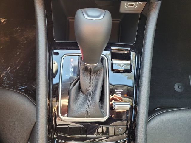 Used 2026 Jeep Compass Latitude AWD/4WD image 24