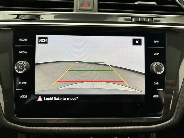 Used 2024 Volkswagen Tiguan SEL R-Line w/ MDO Package, Two-Row image 18