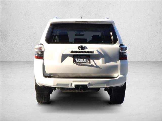 Used 2018 Toyota 4Runner SR5 w/ Preferred Accessory Package AWD/4WD image 10