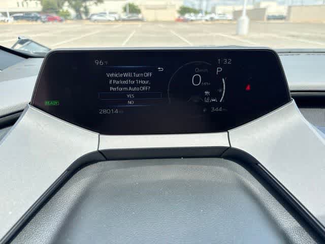 Used 2025 Toyota Prius LE AWD/4WD image 15