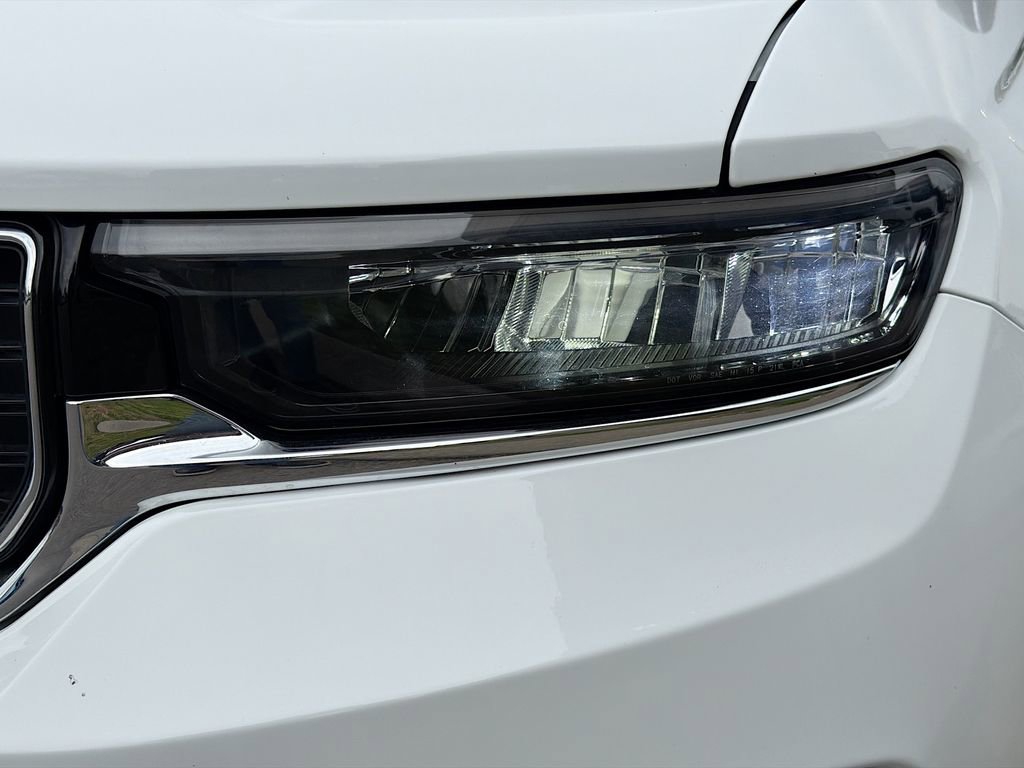 Used 2023 Jeep Grand Cherokee Limited w/ Luxury Tech Group II RWD image 10