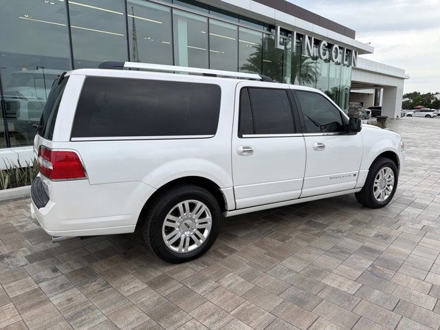 Used 2013 Lincoln Navigator L 4WD video 2