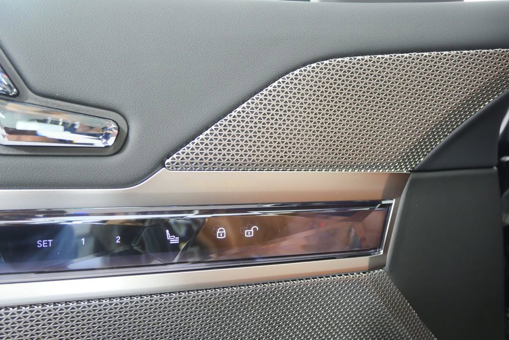 New 2026 BMW i7 xDrive60 w/ Executive Package AWD/4WD image 9