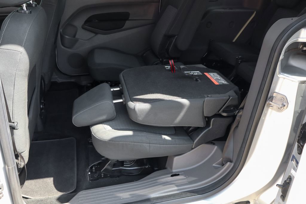 Used 2019 Ford Transit Connect XLT image 43