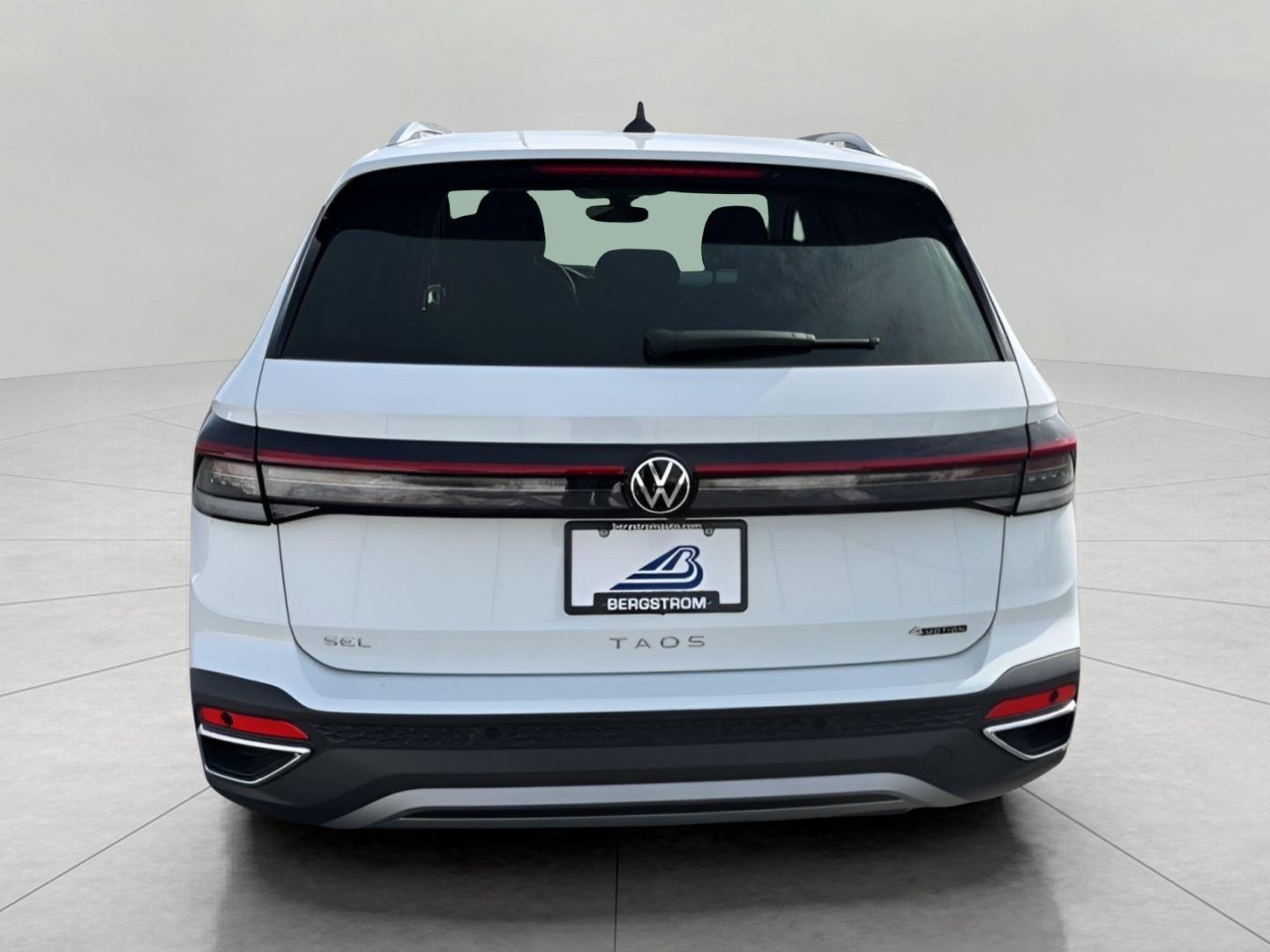New 2026 Volkswagen Taos SEL AWD/4WD image 6