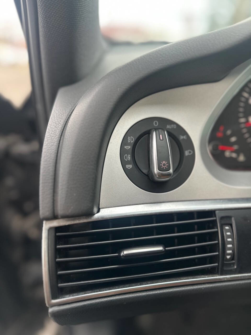 Used 2011 Audi A6 3.0T Prestige image 14