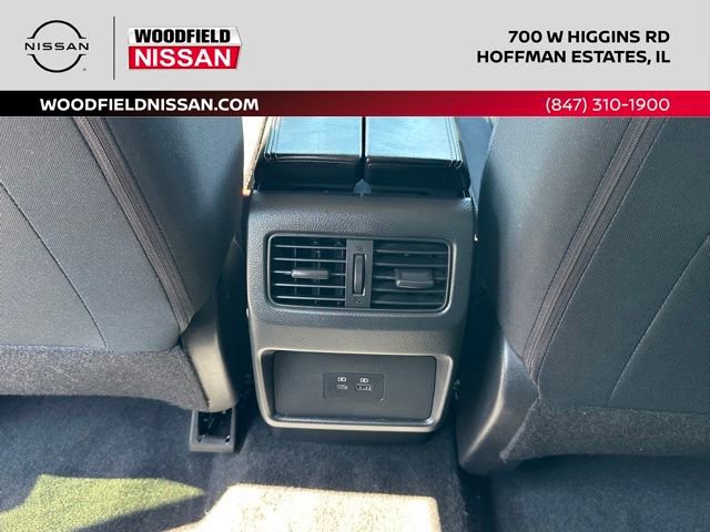 Used 2023 Nissan Rogue SV AWD/4WD image 29