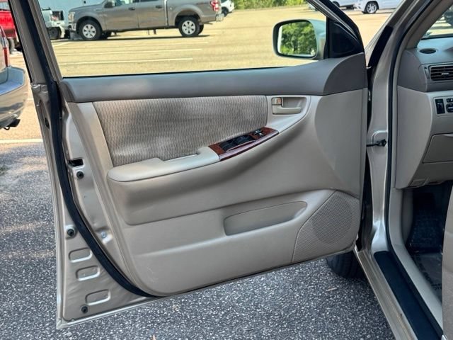 Used 2006 Toyota Corolla CE FWD image 13
