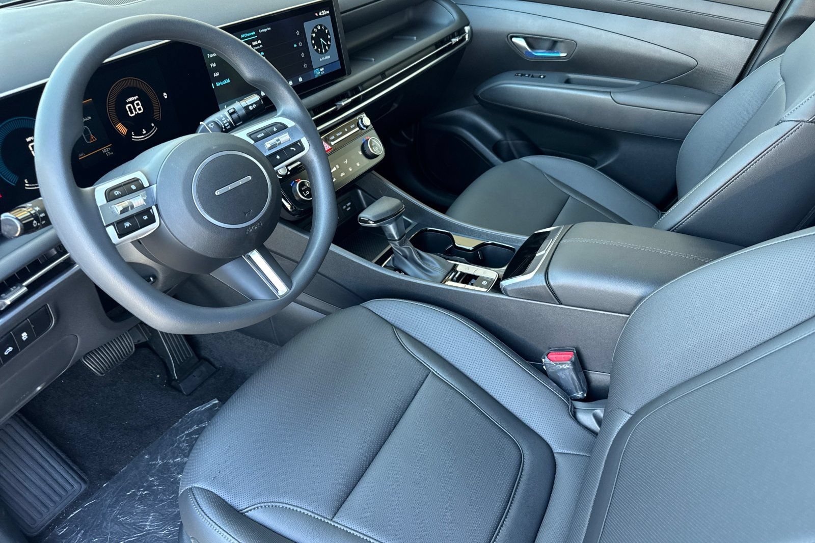 New 2026 Hyundai Santa Cruz SEL FWD image 11
