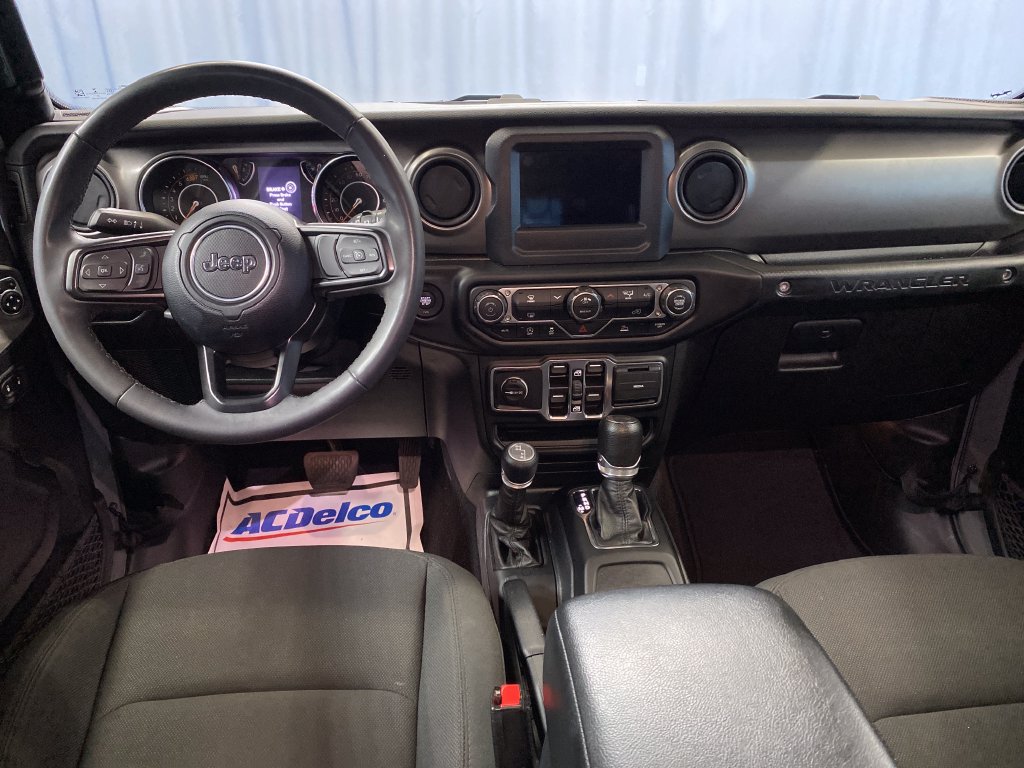 Used 2023 Jeep Wrangler Unlimited Sport AWD/4WD image 29