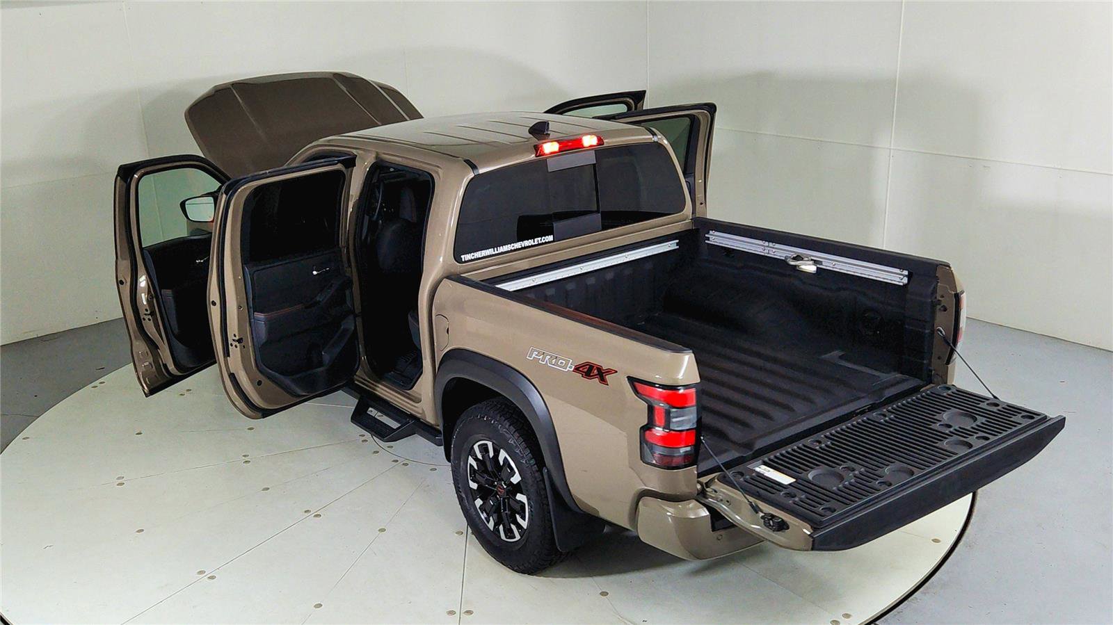 Used 2023 Nissan Frontier PRO-4X w/ Pro Convenience Package image 26