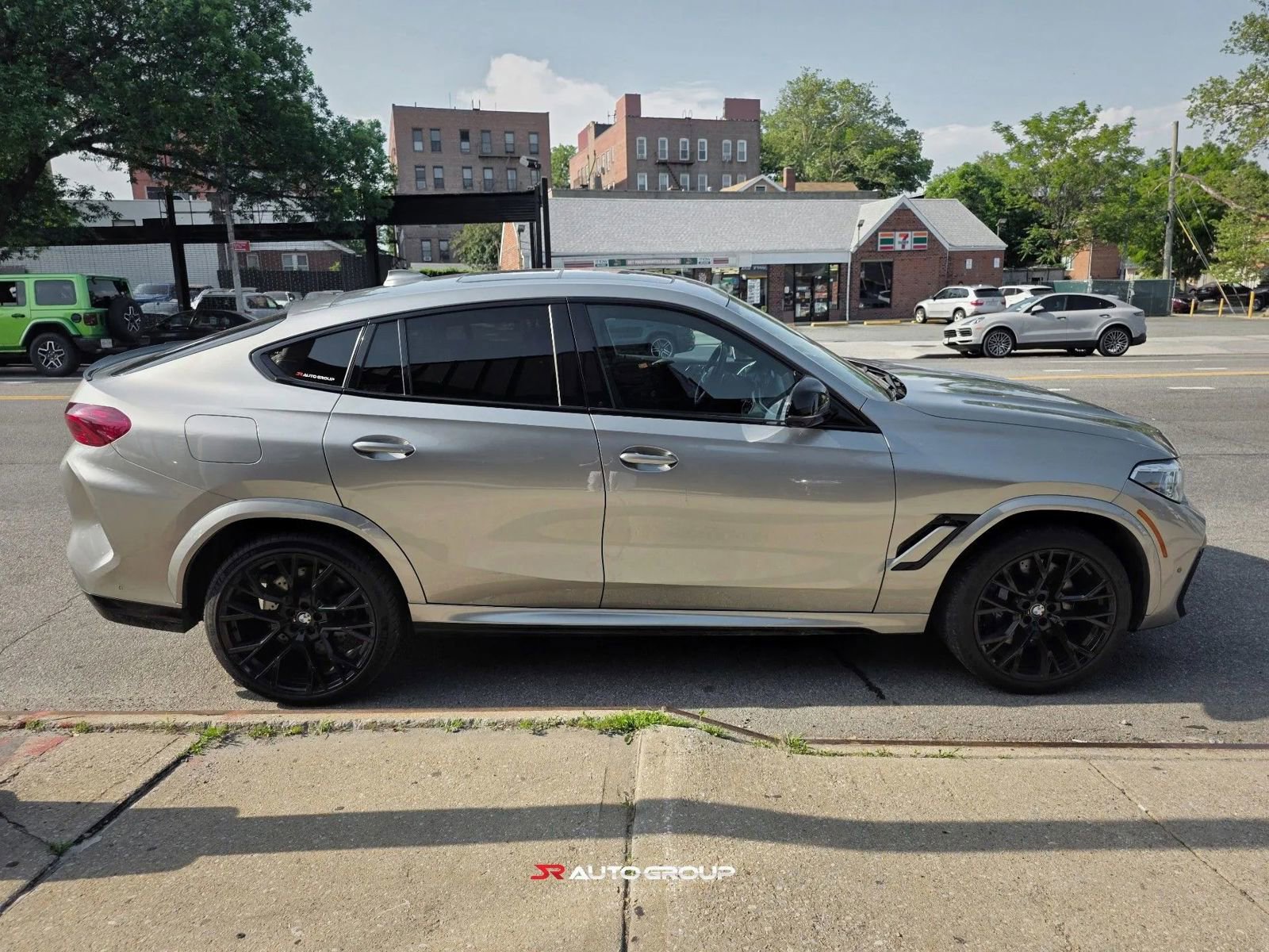 Used 2021 BMW X6 M w/ Competition Package AWD/4WD image 3