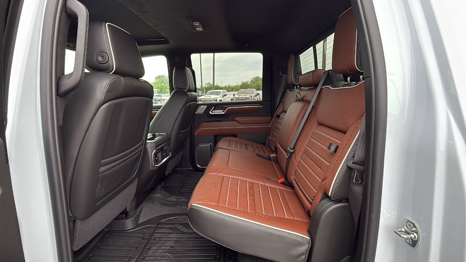 New 2026 GMC Sierra 2500 Denali Ultimate AWD/4WD image 10