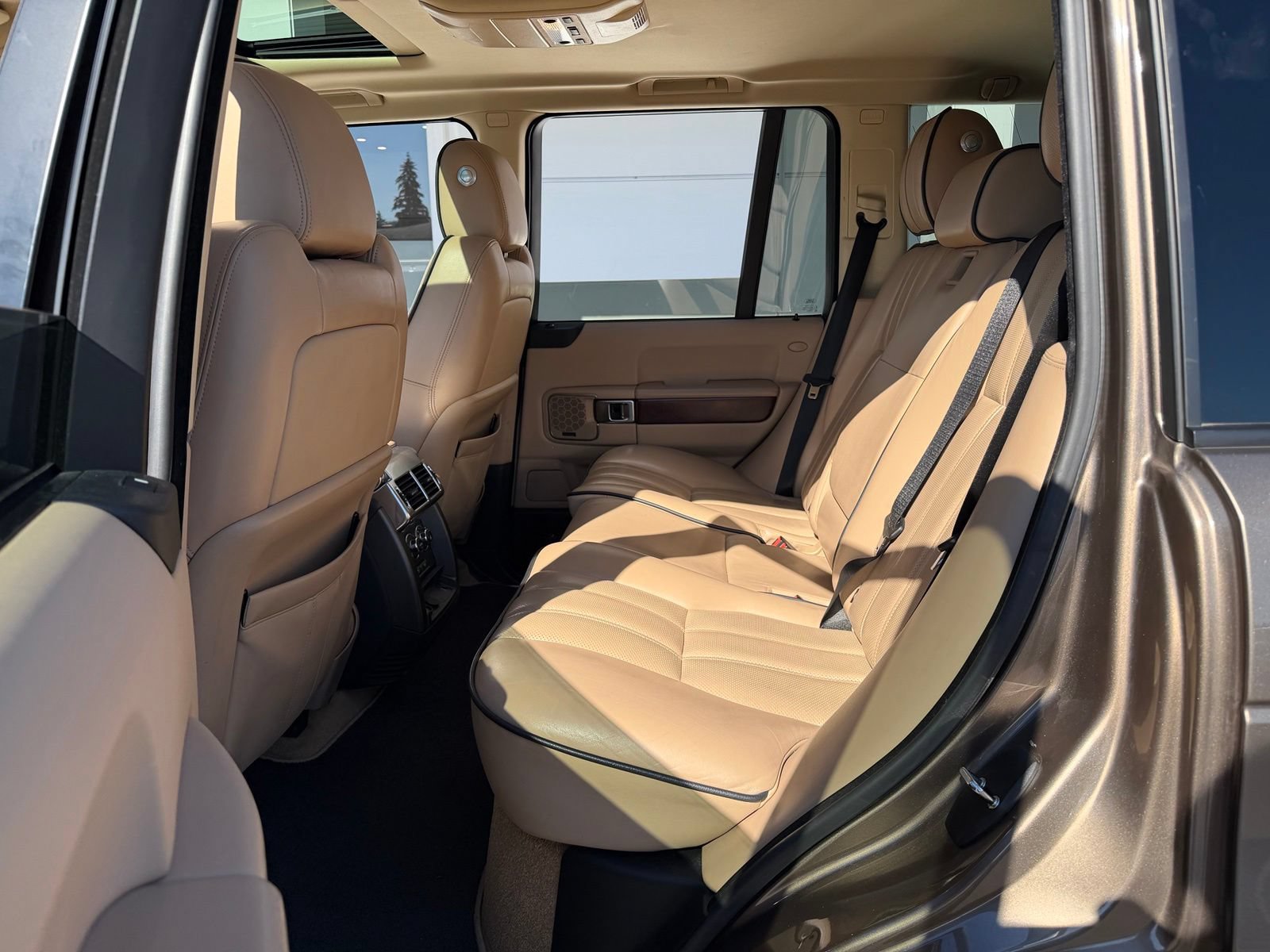 Used 2012 Land Rover Range Rover HSE LUX w/ Luxury Interior Pkg AWD/4WD image 19