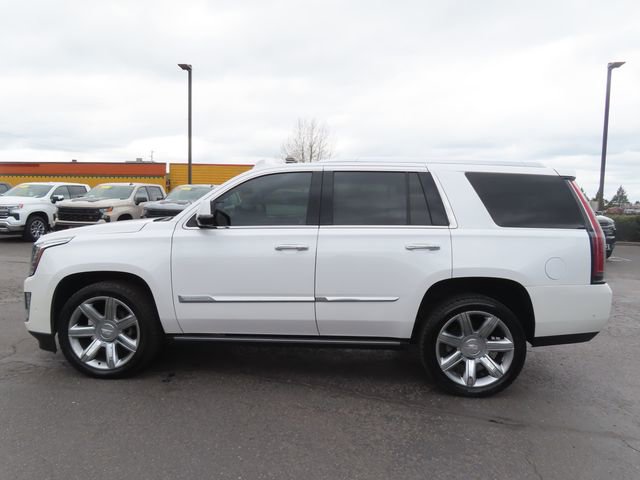Used 2017 Cadillac Escalade Premium Luxury AWD/4WD image 4