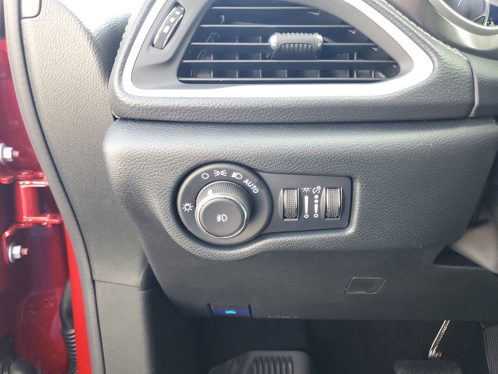 New 2025 Chrysler Pacifica Select FWD image 11
