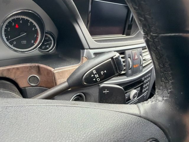 Used 2011 Mercedes-Benz E 350 4MATIC Sedan image 31
