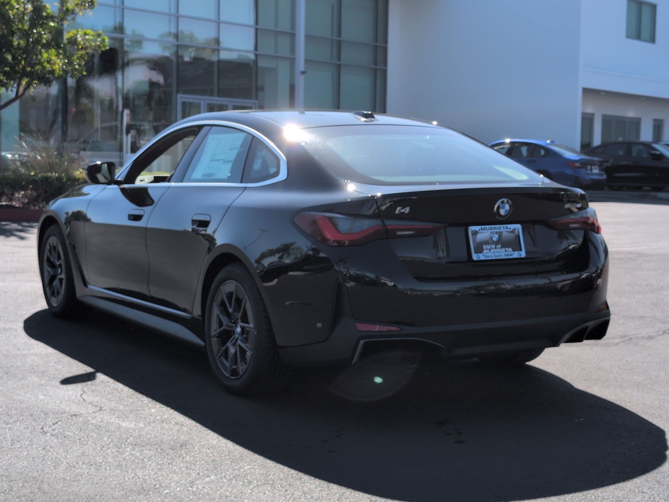 New 2026 BMW i4 eDrive40 w/ Parking Assistance Package RWD image 8