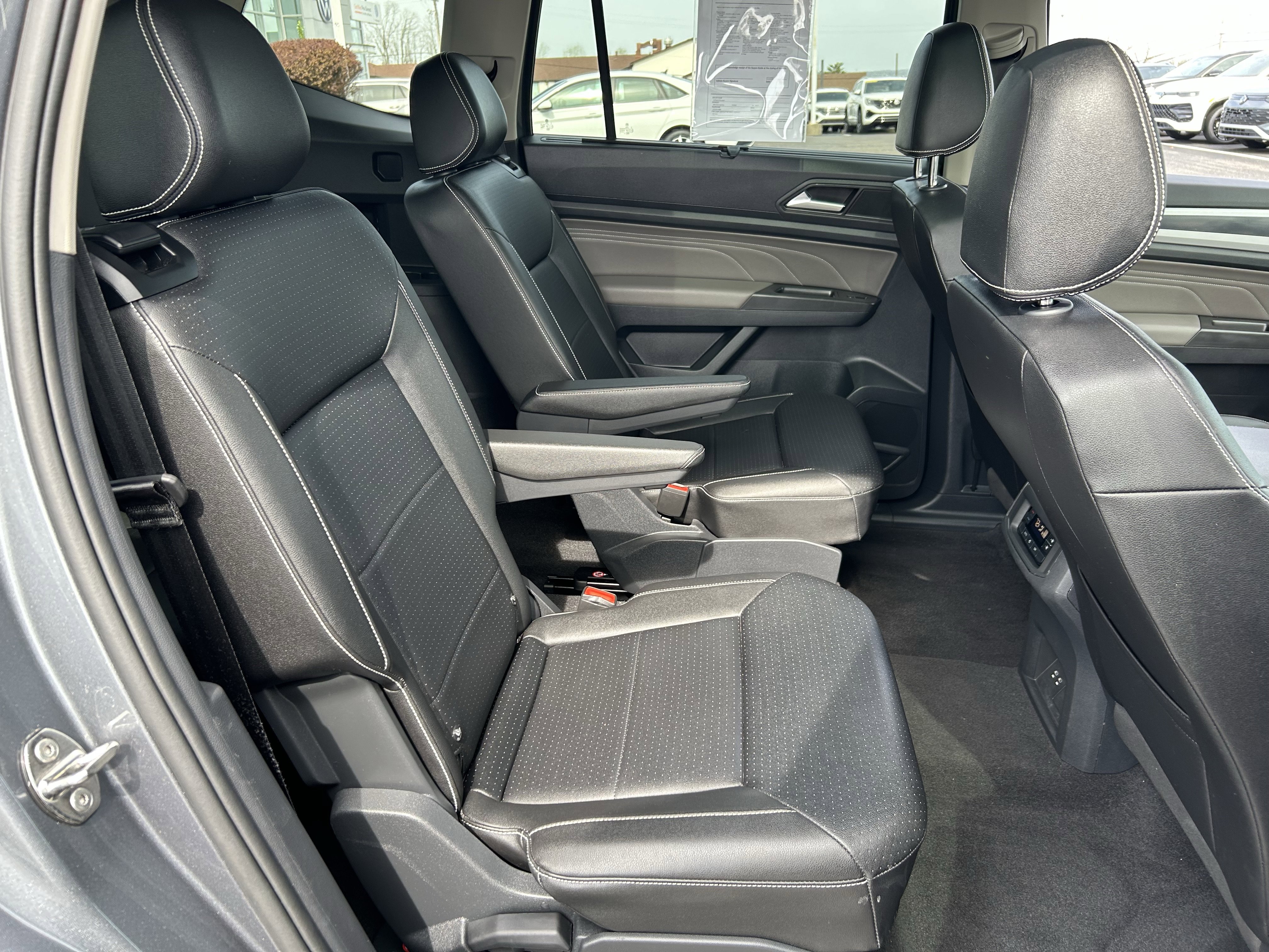 Certified 2023 Volkswagen Atlas SEL R-Line AWD/4WD image 27
