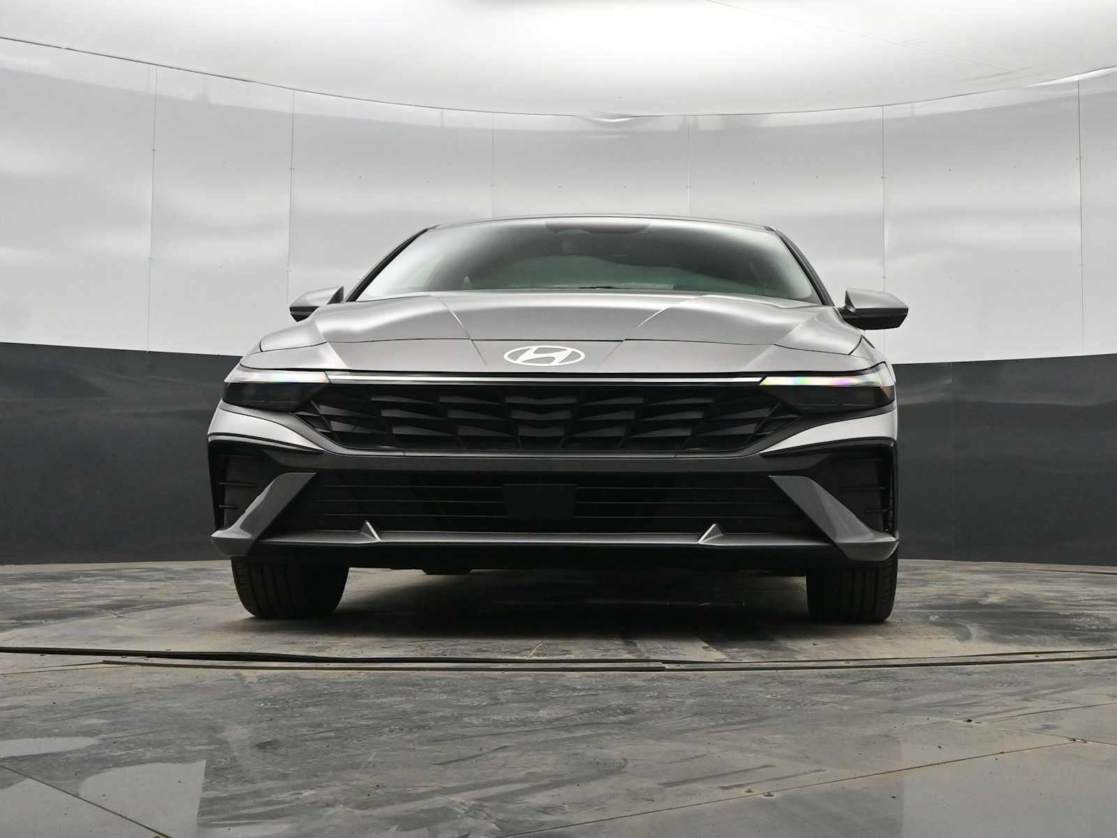 Certified 2025 Hyundai Elantra SEL image 32