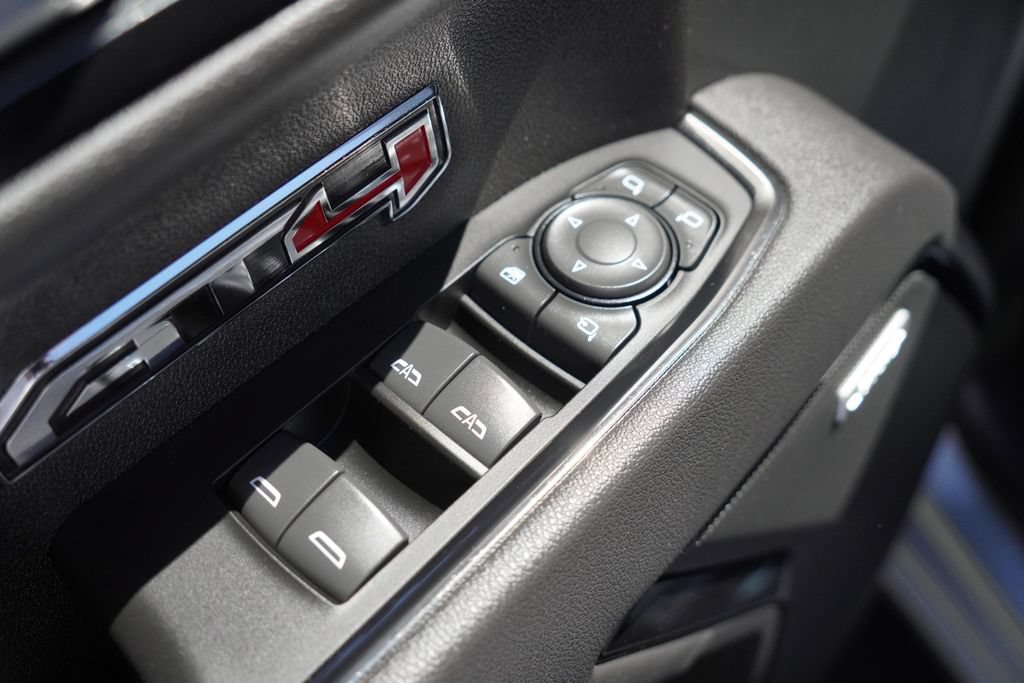 Used 2026 GMC Sierra 1500 AT4 w/ AT4 Premium Package AWD/4WD image 18