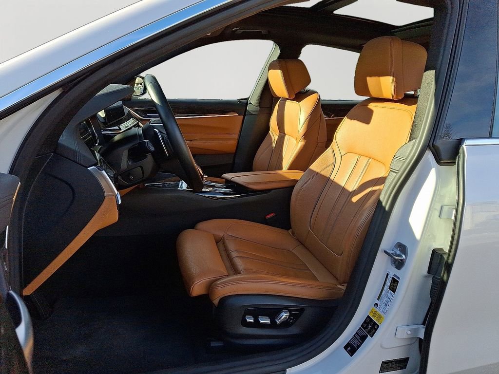 Used 2018 BMW 640i Gran Turismo xDrive image 14