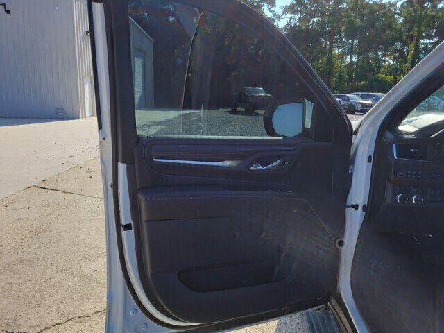 Used 2024 GMC Yukon Denali w/ Advanced Technology Package RWD image 12