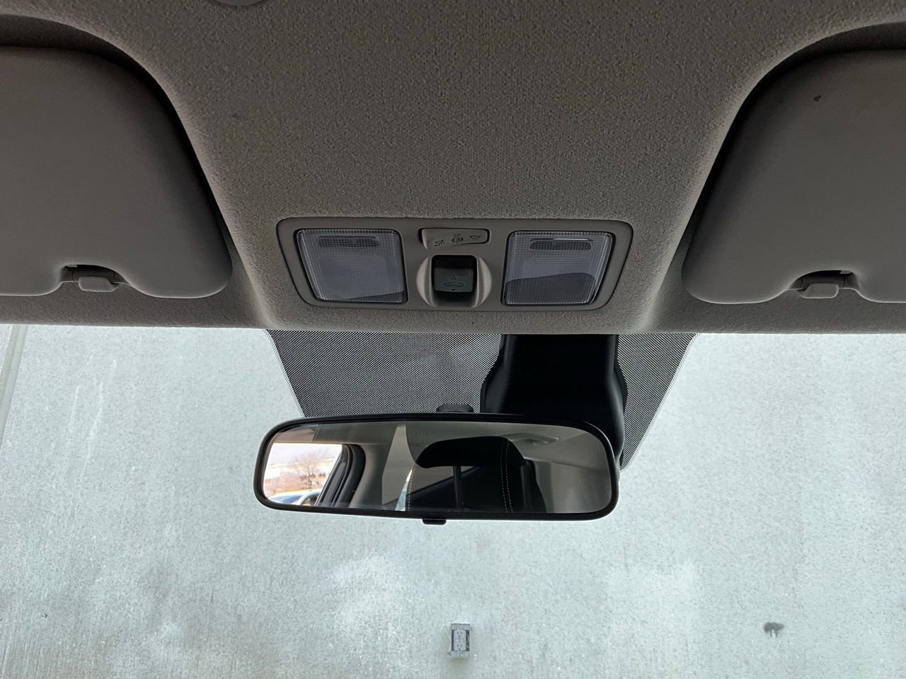 Used 2025 Hyundai Venue SEL image 15