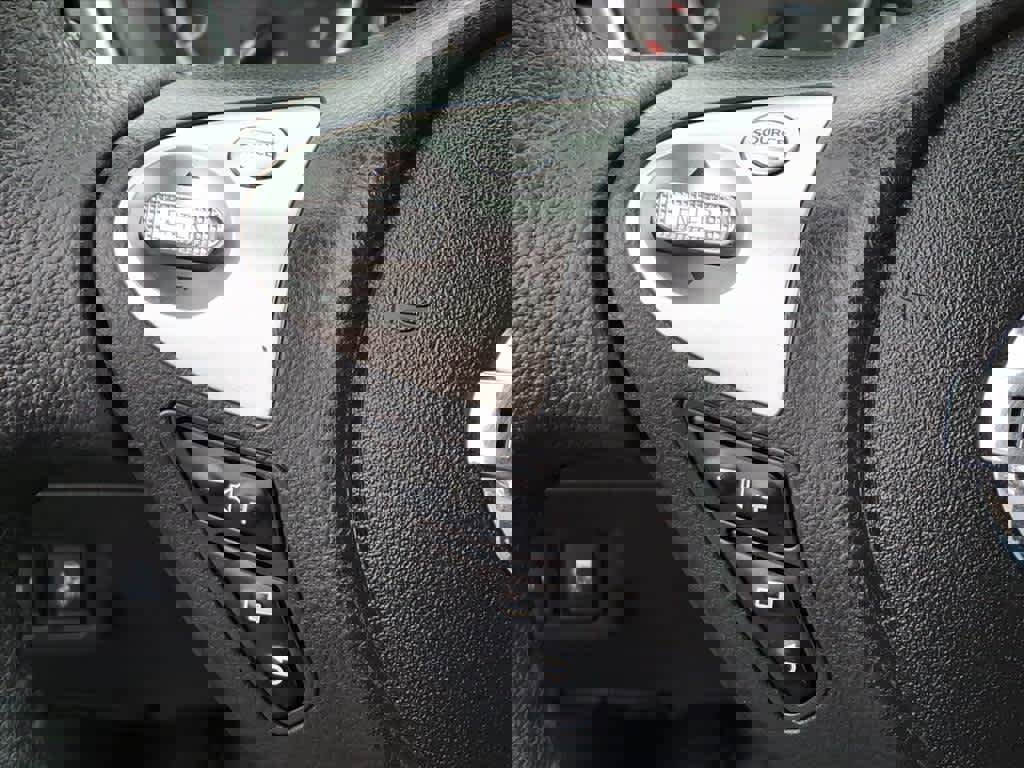 Certified 2017 Nissan Sentra SV image 10