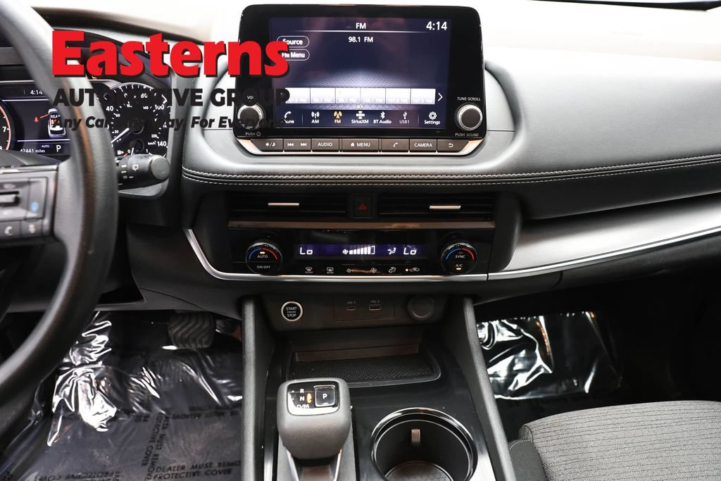 Used 2023 Nissan Rogue SV AWD/4WD image 11