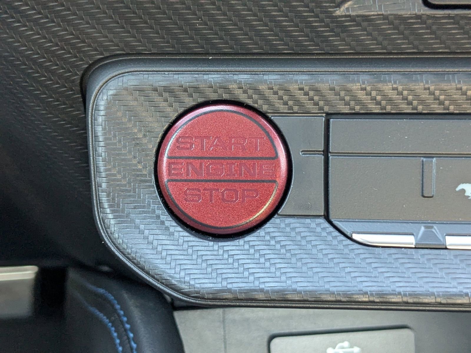 New 2025 Ford Mustang Dark Horse image 28