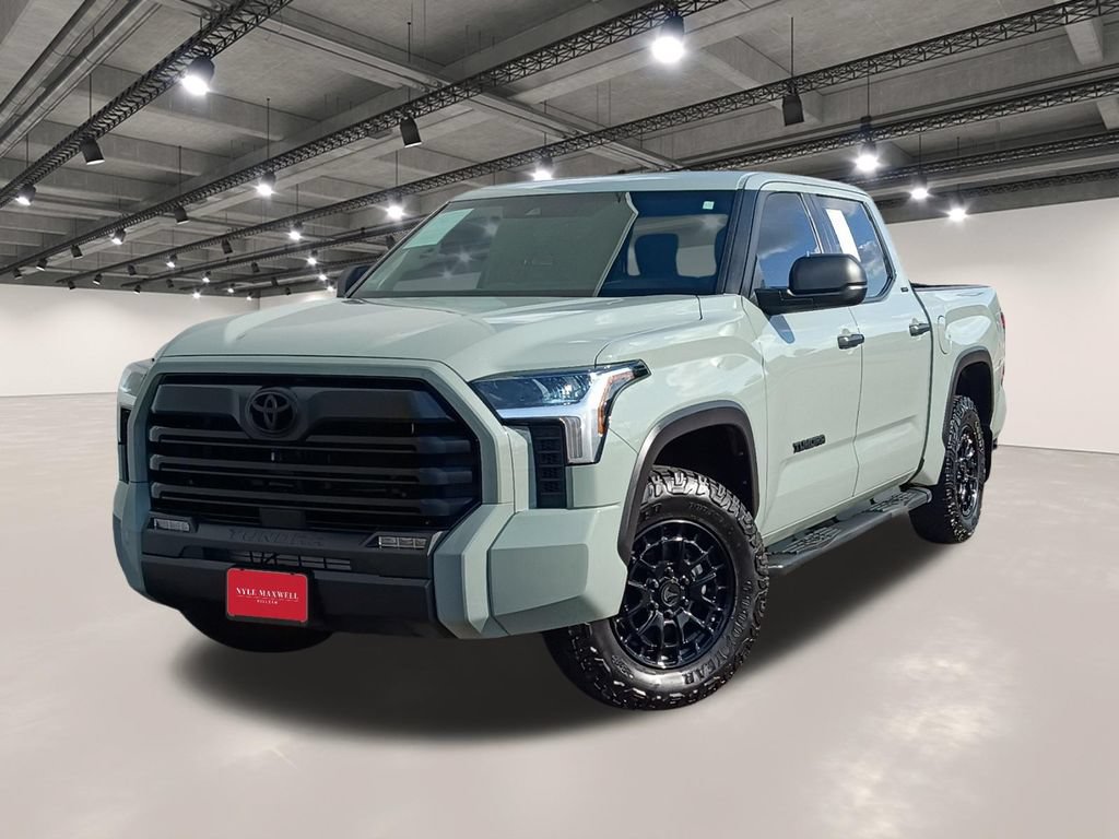 Used 2025 Toyota Tundra SR5 AWD/4WD image 1