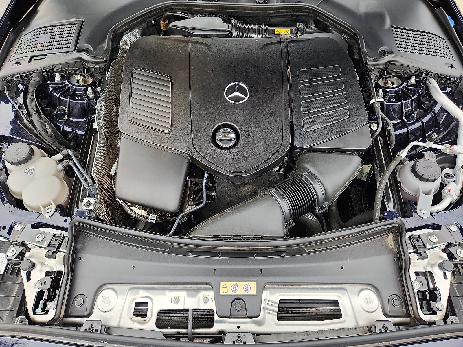 Certified 2022 Mercedes-Benz C 300 4MATIC Sedan image 31