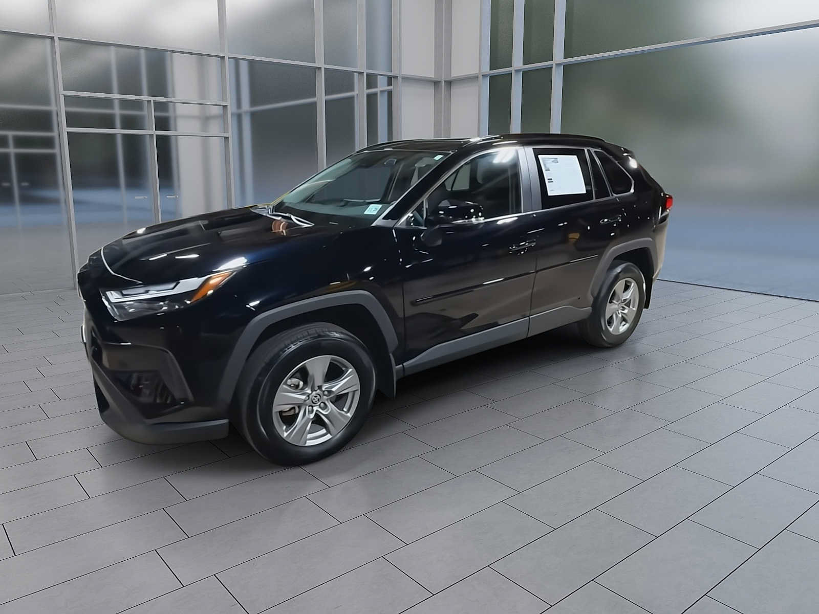 Used 2024 Toyota RAV4 XLE w/ Convenience Package AWD/4WD image 4
