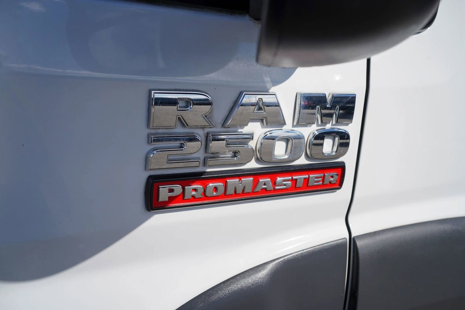 Used 2016 RAM ProMaster 2500 w/ Premium Appearance Group FWD image 24