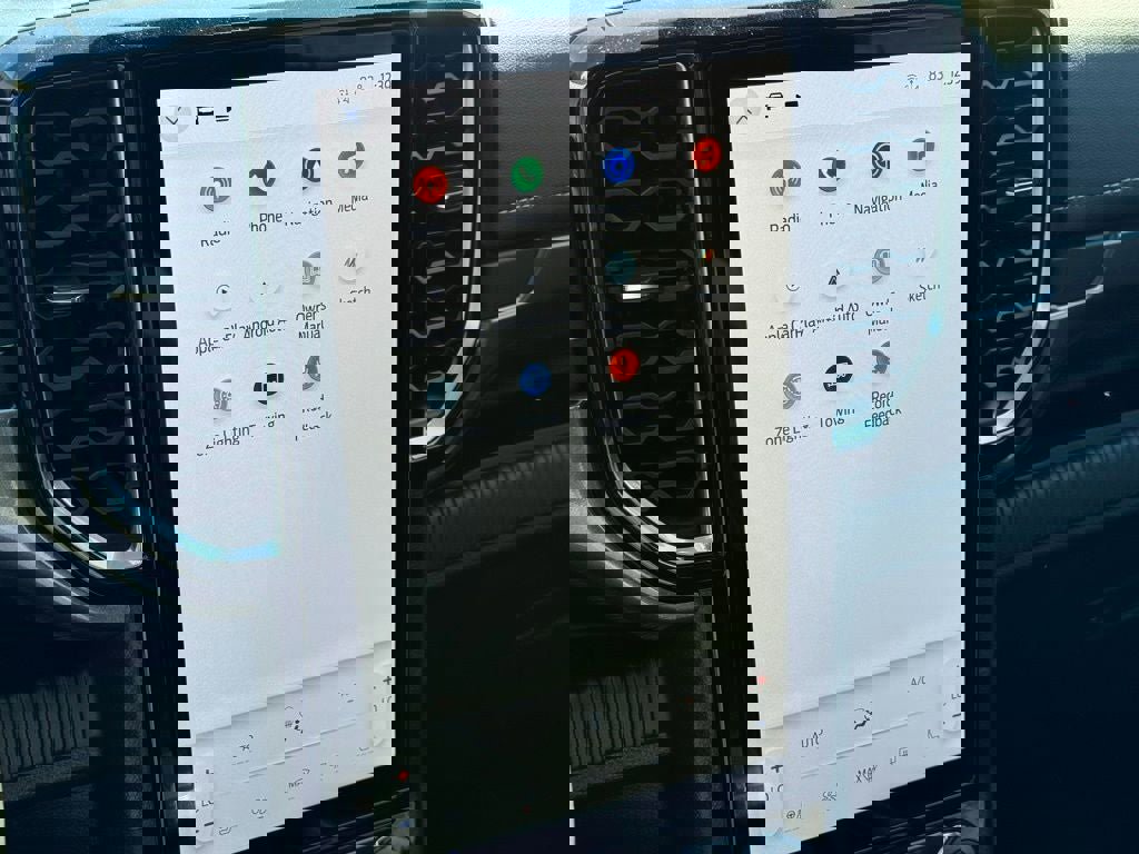 Used 2025 Ford Ranger Lariat w/ FX4 Off-Road Package image 23