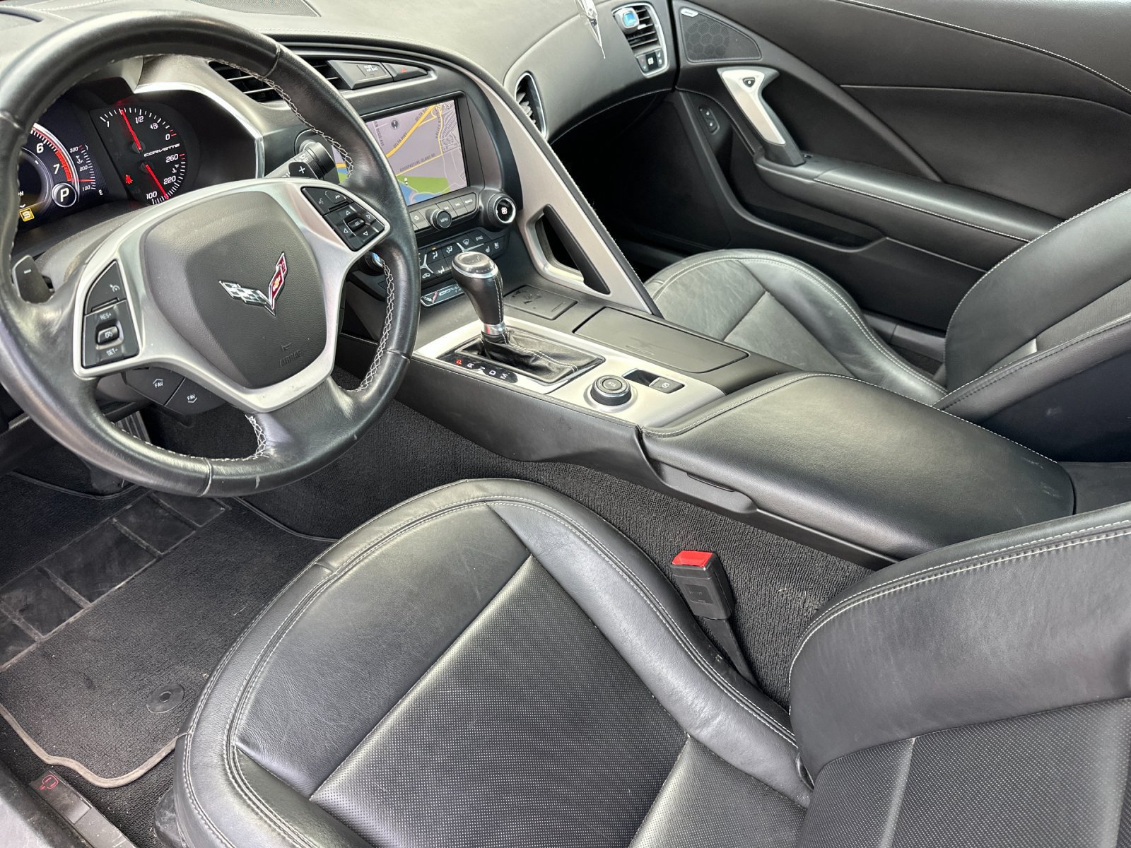 Used 2015 Chevrolet Corvette Stingray Coupe w/ 2LT Preferred Equipment Group RWD image 9