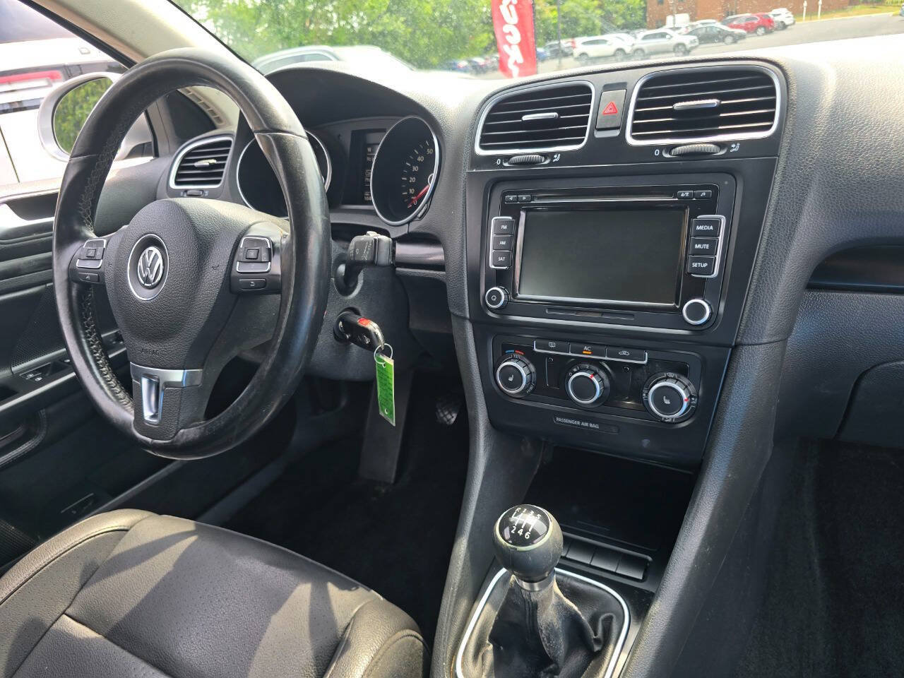 Used 2011 Volkswagen Jetta TDI FWD image 28