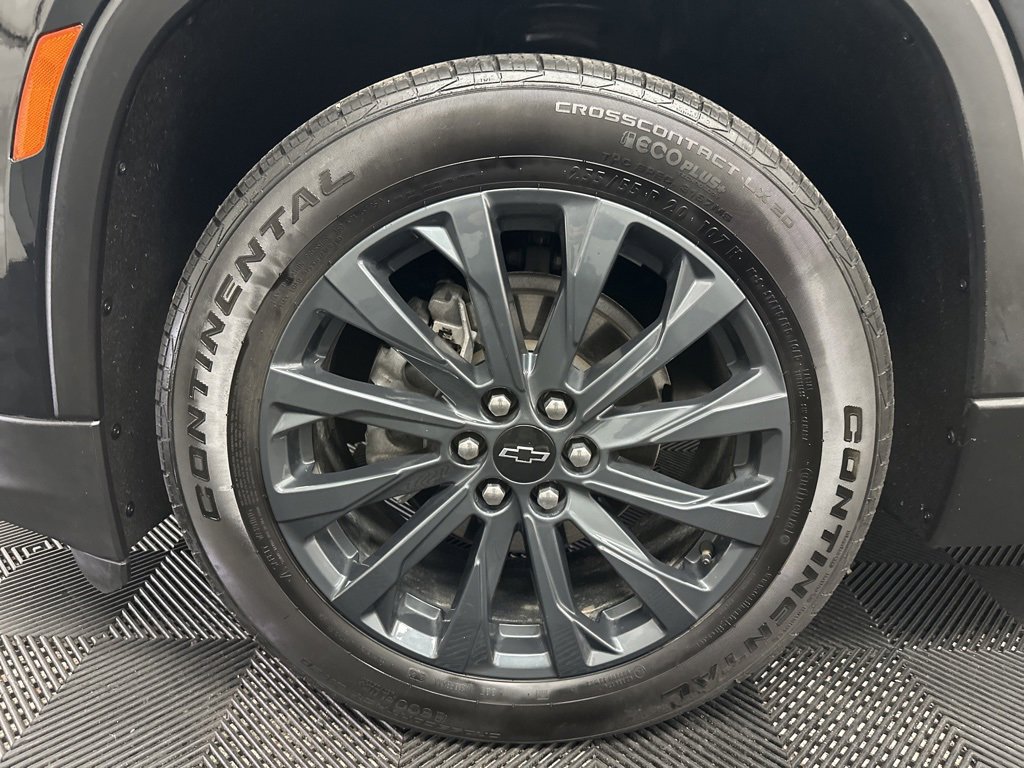 Used 2023 Chevrolet Traverse RS image 47