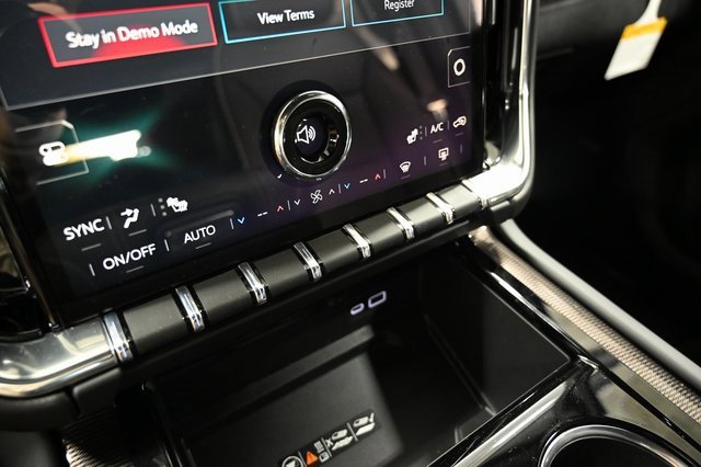 New 2026 GMC Yukon XL Elevation image 18