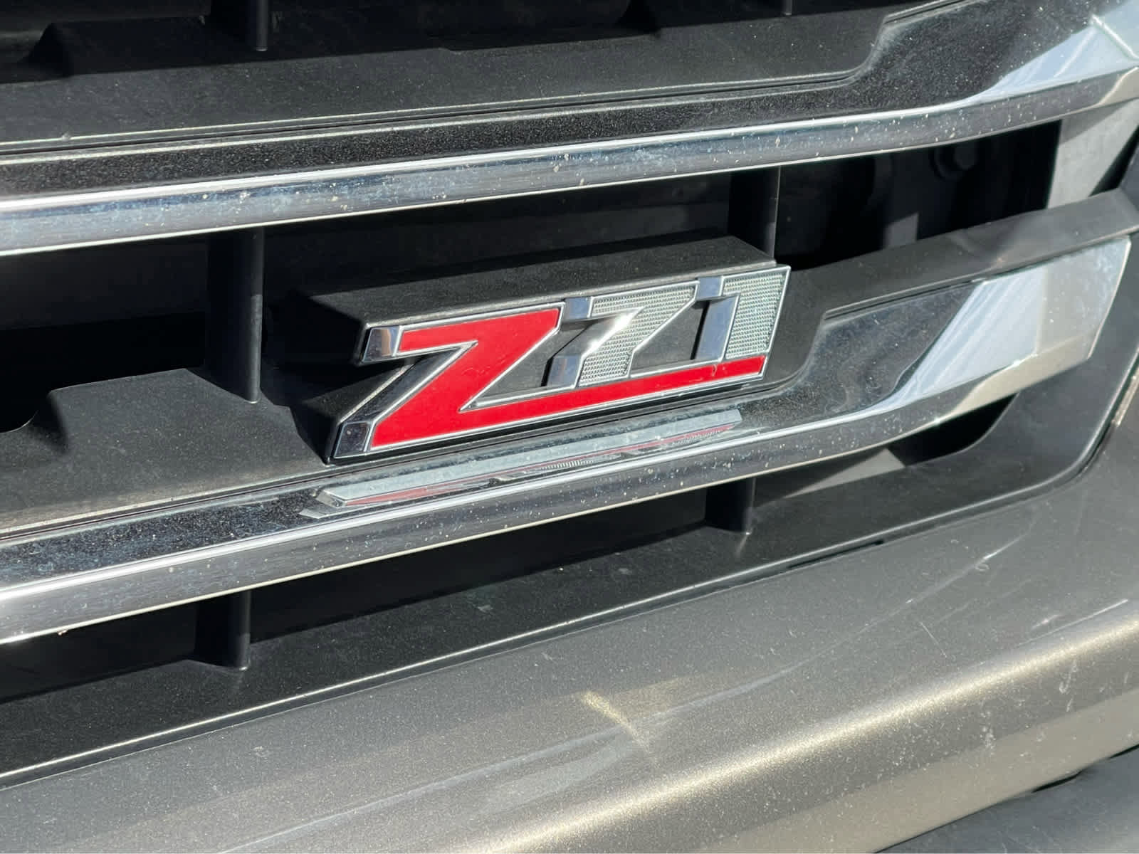 Used 2017 Chevrolet Silverado 1500 LTZ Z71 w/ LTZ Plus Package image 9