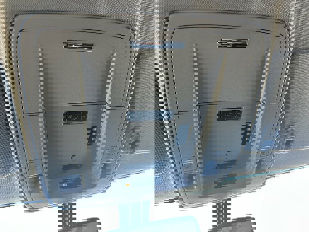 Used 2018 Chevrolet Silverado 1500 LT w/ All Star Edition image 17