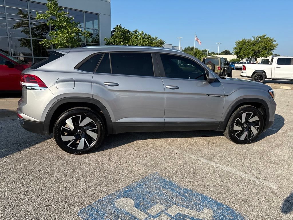 Used 2026 Volkswagen Atlas Cross Sport SE AWD/4WD image 32